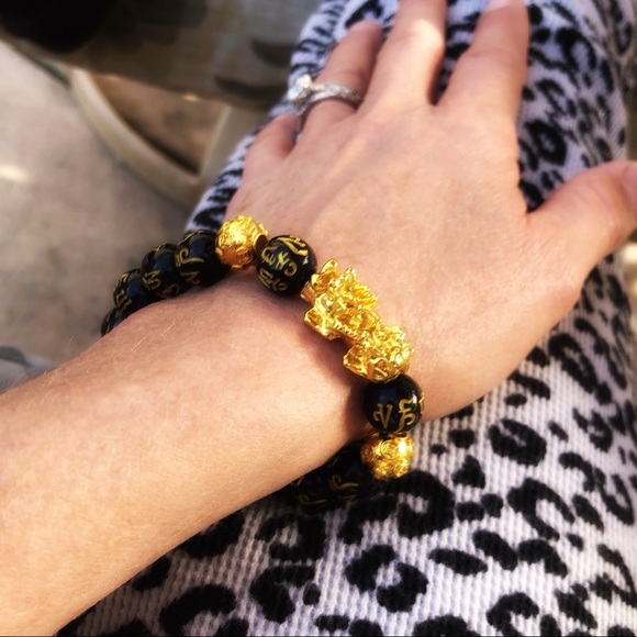 Pixiu1 Good Fortune Black & Gold Unisex Bracelet - Picture 6 of 9